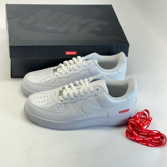 Supreme x Nike Air Force 1 Low BRAND NEW Men’s Sneakers - Picture 2 of 7